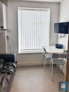 1 bedroom in a house share to rent, Zetland House, Huddersfield, HD1