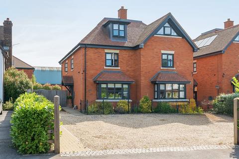 4 bedroom semi-detached house for sale, New Farm Road, Alresford, Hampshire, SO24
