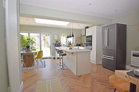 45 Churchfields Close, Bromsgrove, B61 8EE