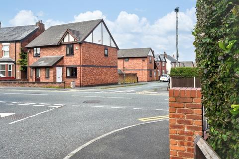 2 bedroom semi-detached house for sale, London Road, Northwich