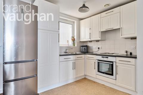 2 bedroom flat to rent, Kingscote Way, Brighton, East Sussex, BN1