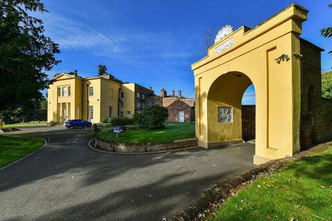 Mixed use for sale, Main St Newark NG23 5TE