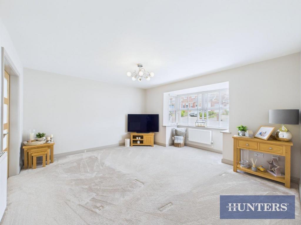 CAM05333 G0-PR0134-STILL009.jpg