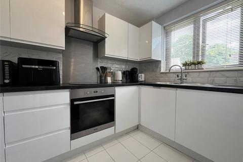 25 Alexandra Glen, Walderslade, Chatham, ME5 9EB