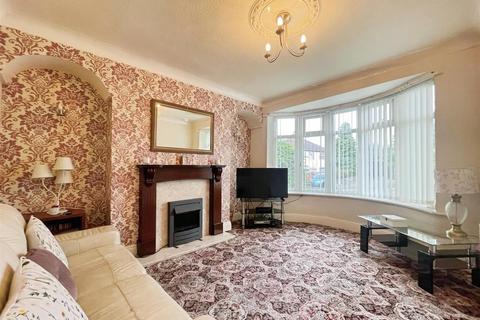 2 bedroom semi-detached house for sale, Farfield Grove, Bradford BD6