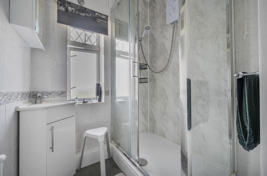 1297196-8-683720d...