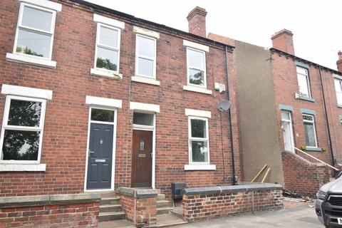 2 bedroom end of terrace house to rent, Woodcock Street, Wakefield WF1