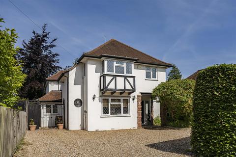 undefined, Aldenham Avenue, Radlett
