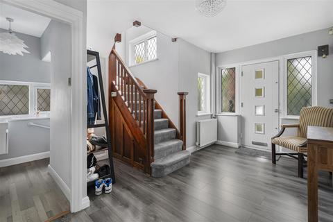 undefined, Aldenham Avenue, Radlett