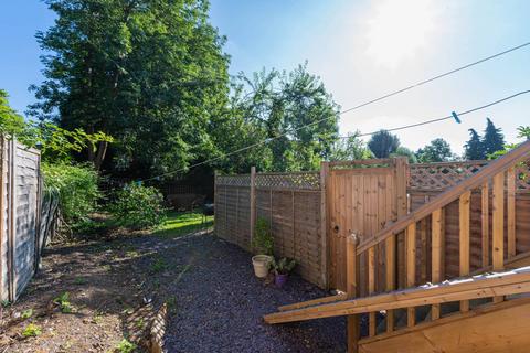 36b Bromley Grove, Bromley, BR2 0LN