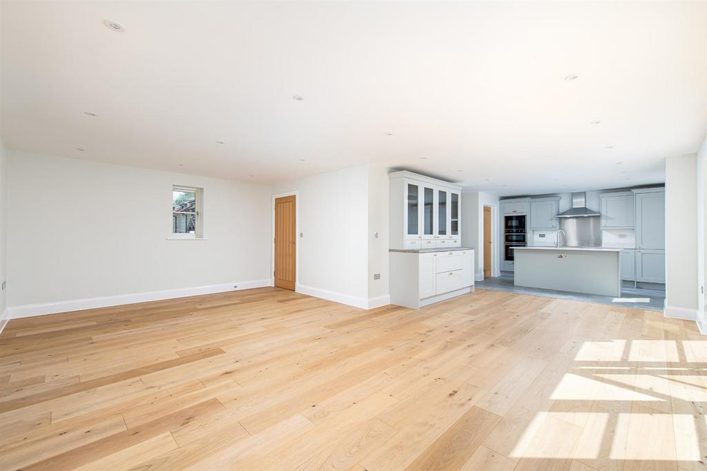 Plot 16 Reception 2.jpg