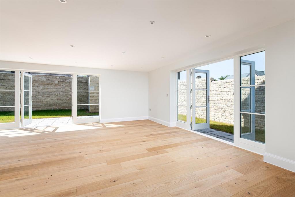 Plot 16 Reception 5.jpg