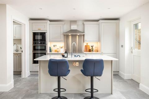 5 bedroom detached house for sale, Church Street, Hilperton BA14