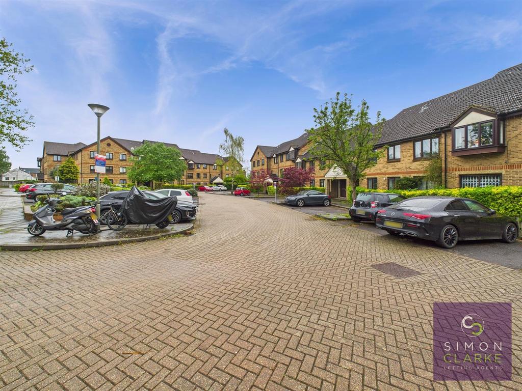 CAM03369 G0-PR0248-STILL015.jpg
