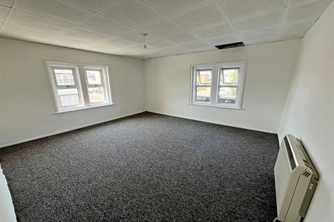 2 bedroom flat to rent, Bournemouth