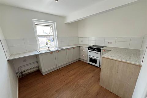2 bedroom flat to rent, Bournemouth