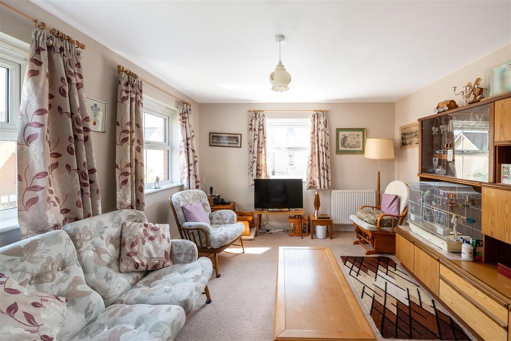 6 Burrage Road internals10.jpg