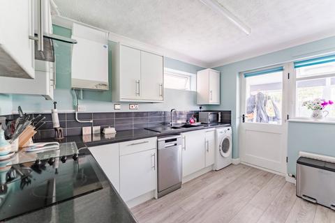 27 Church View, Harleston, IP20 9HR
