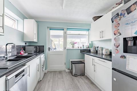 27 Church View, Harleston, IP20 9HR