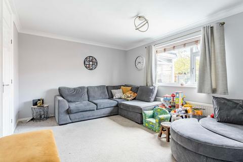 27 Church View, Harleston, IP20 9HR