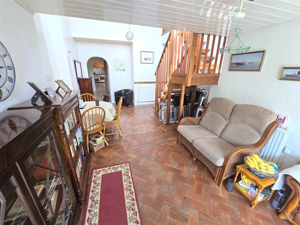 Hall/Dining Room