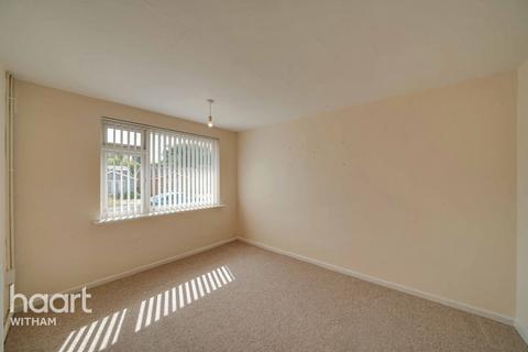 6 Chelmer Road, Witham, CM8 2EU