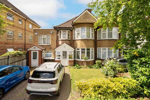 Watford Way, London NW4