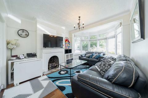 2 bedroom flat for sale, Watford Way, London NW4