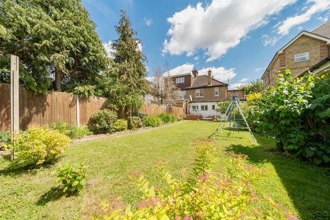 2 bedroom flat for sale, Watford Way, London NW4