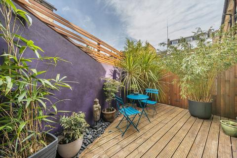 2 bedroom flat for sale, Leconfield Road, London N5