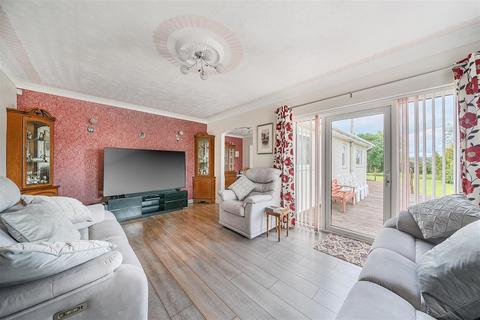 undefined, Mynyddcerrig, Llanelli