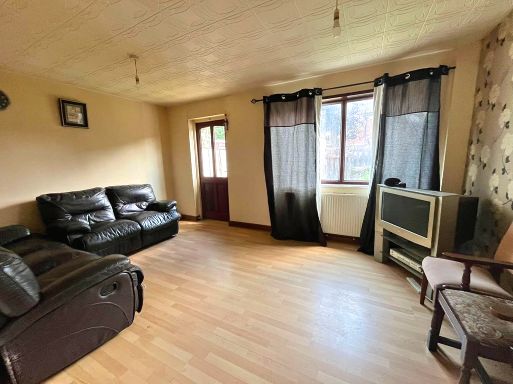 117f19f5-76f9-477a-ba71-86cb21e9138f-fotor-2025...