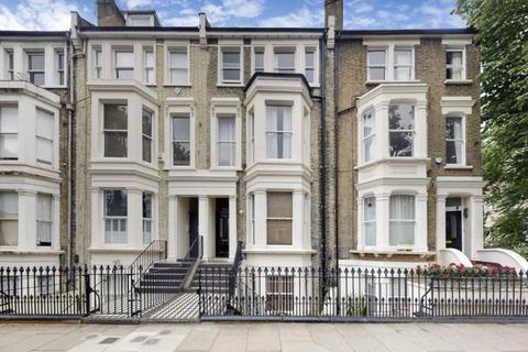 Warwick Avenue, London, W9