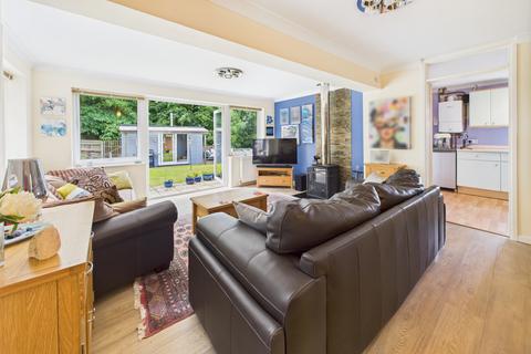 4 Abbots View, Buckshaft, Cinderford, GL14 3EG
