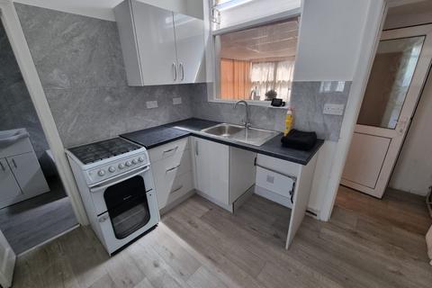 3 bedroom townhouse for sale, Harrington Street, Leicester, LE4