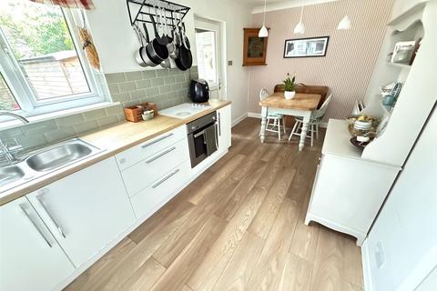 182 Bek Road, Newton Hall, Durham, DH1 5LQ