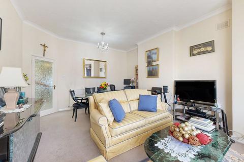 3 bedroom maisonette for sale, Kenton Avenue, Harrow, HA1