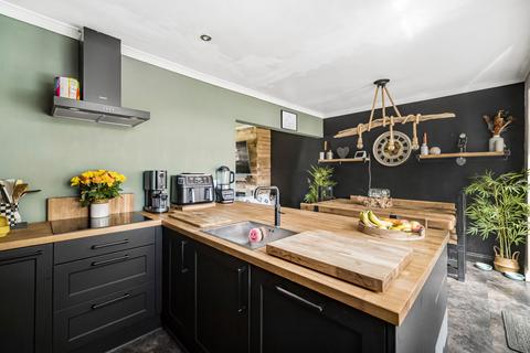 4 bedroom semi-detached house for sale, Stonebridge Road, Ebbw Vale NP23