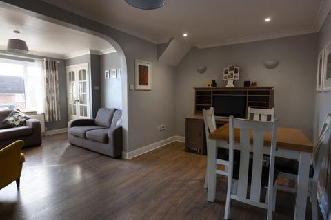 68 Grange Road, Romford, RM3 7DX