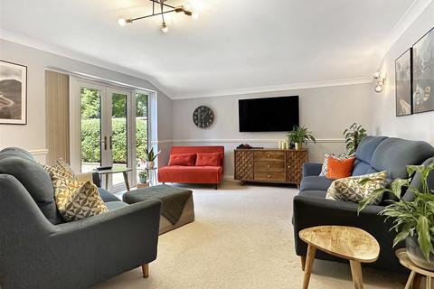 97 Teversham Drift, Cambridge, CB1 3LL