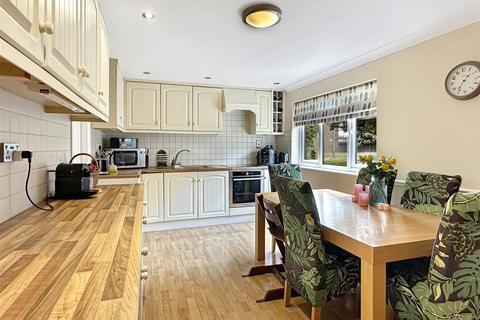 97 Teversham Drift, Cambridge, CB1 3LL