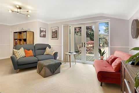 97 Teversham Drift, Cambridge, CB1 3LL