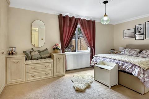 97 Teversham Drift, Cambridge, CB1 3LL