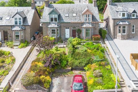 31 Abbey Road, Scone, Perth, PH2 6LW