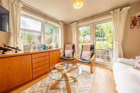 31 Abbey Road, Scone, Perth, PH2 6LW