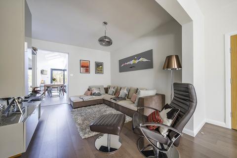 4 bedroom link detached house for sale, Minerva Road, Kingston Upon Thames, KT1