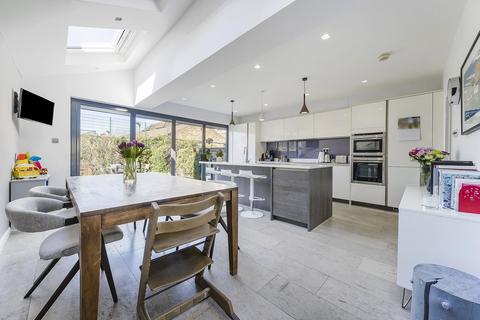 4 bedroom link detached house for sale, Minerva Road, Kingston Upon Thames, KT1
