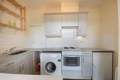 2 bedroom flat to rent, Newington Causeway, Elephant and Castle, London, SE1