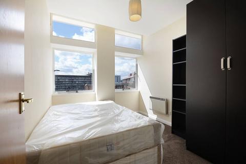2 bedroom flat to rent, Newington Causeway, Elephant and Castle, London, SE1