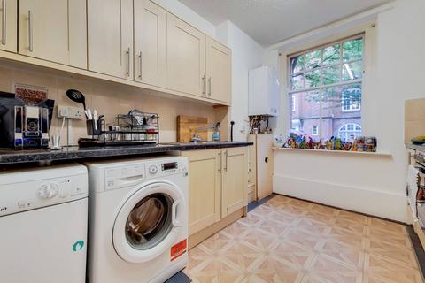 3 bedroom flat for sale, Walton House, Montclare Street, Shoreditch, London, E2